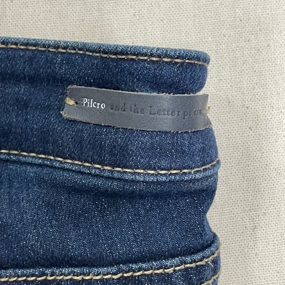 Pilcro and‎ the Letterpress Mid Rise Dark Wash Skinny Jeans Size 33 - Picture 3 of 9
